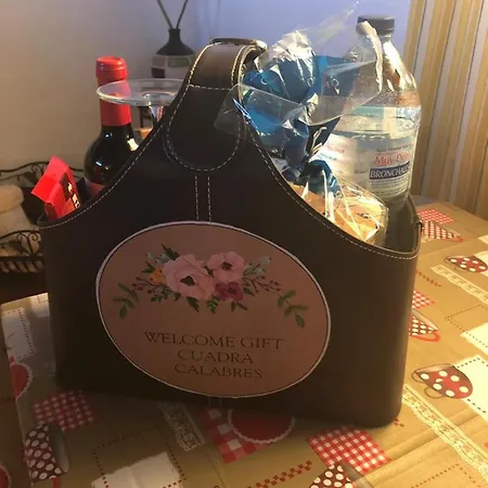 La Cuadra El Calabres * أغيميس
